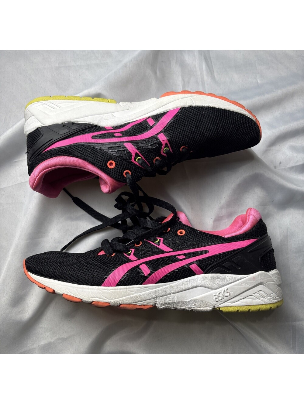 ASICS Women’s Sneaker Size 8.5